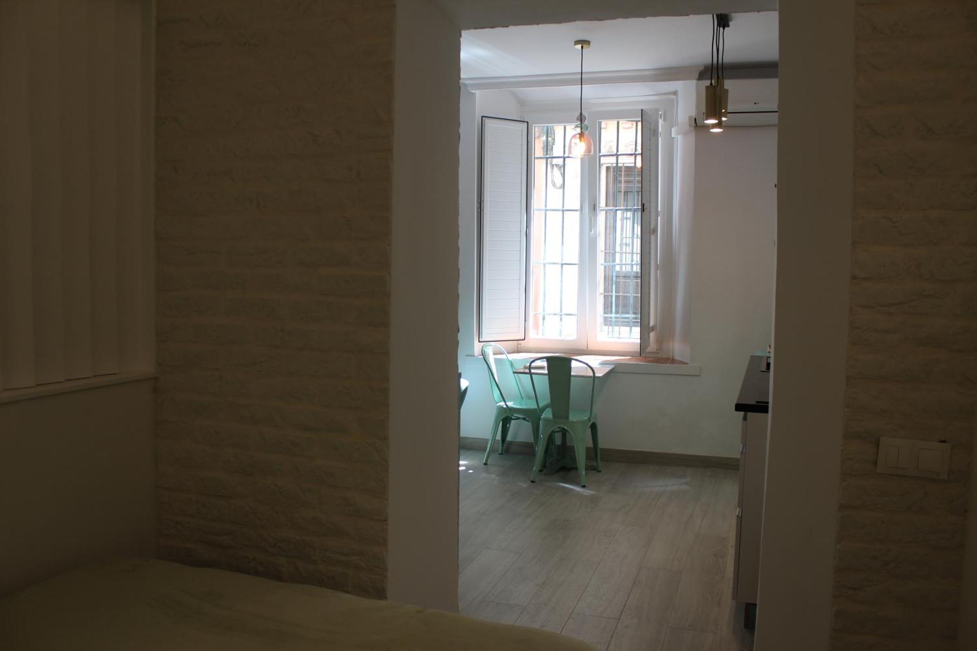 Iyourbasics Lovely Studio Hinestrosa 23 Free Wifi&Ac Malaga Exterior photo